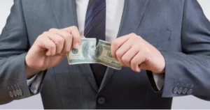 6 erros que acabam com seu dinheiro